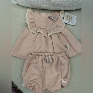 Adorable Pink Baby girl matching set(Top and bloomers)